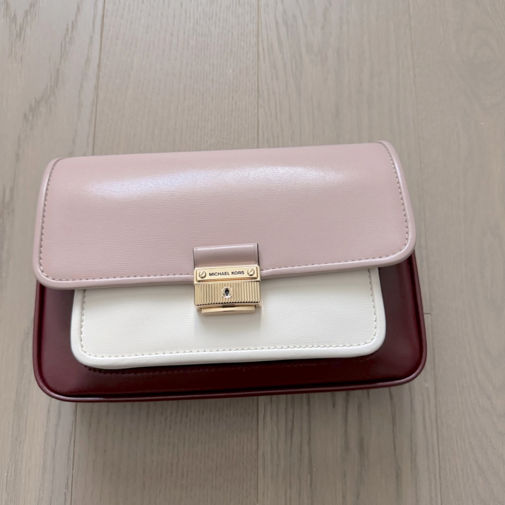 MK  BRADSHAW Leather shouder bag